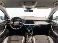 Usado Skoda Kamiq Selection 115 CV (84 kW) 2025 Gris plata SUV