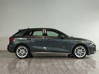 Usado Audi A3 S-Line 204 CV (150 kW) 2024 Gris / plata Berlina