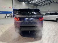 Usado Land Rover Discovery Sport HSE 180 CV (132 kW) 2017 Gris / plata SUV