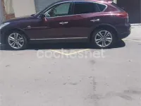 Usado Infiniti QX50 Premium 238 CV (175 kW) 2014 Granate SUV