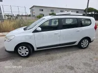 Usado Dacia Lodgy Ambiance 90 CV (66 kW) 2016 Blanco Monovolumen