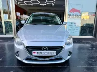 Usado Mazda 2 90 CV (66 kW) 2017 Gris / plata Berlina