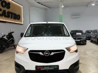 Usado Opel Combo Life Expression 102 CV (75 kW) 2020 Blanco Monovolumen
