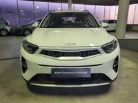 Usado Kia Stonic 100 CV (73 kW) 2022 Blanco SUV
