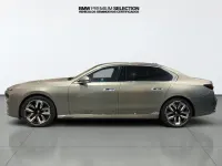 Usado BMW i7 Comfort Edition 400 kW (544 CV) 2024 Beige Berlina