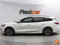 Usado Ford Focus Active 155 CV (114 kW) 2022 Blanco Familiar