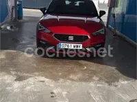 Usado Seat Leon FR 115 CV (84 kW) 2024 Rojo Berlina