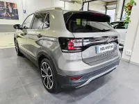 Usado VW T-Cross Sportline 110 CV (80 kW) 2022 Gris / plata SUV