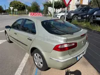 Usado Renault Laguna II Authentique 110 CV (80 kW) 2002 Beige Berlina