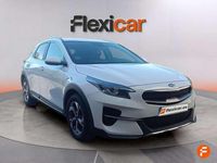 Usado Kia XCeed 120 HP (88 kW) 2021 Branco SUV