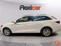 Usado Seat Leon Style 130 CV (95 kW) 2021 Blanco