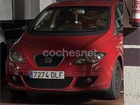 Usado Seat Altea 102 CV (75 kW) 2005 Rojo Monovolumen