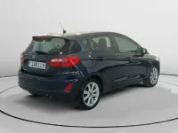 Usado Ford Fiesta Trend 75 CV (55 kW) 2020 Azul Utilitario