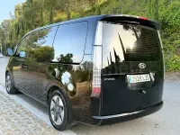 Usado Hyundai Staria 177 CV (130 kW) 2022 Negro Monovolumen