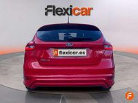 Usado Ford Focus ST-Line 125 CV (91 kW) 2018 Rojo Utilitario