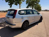 Usado Ford Focus S 136 CV (100 kW) 2007 Gris / plata Familiar