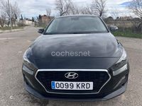 Usado Hyundai i30 120 CV (88 kW) 2019 Negro Berlina