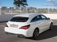 Usado Mercedes CLA200 Shooting Brake 136 CV (100 kW) 2018 Blanco Familiar