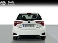 Usado Toyota Yaris Hybrid Active 99 CV (72 kW) 2020 Blanco Utilitario