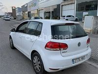 Usado VW Golf VII Advance 105 CV (77 kW) 2012 Blanco Berlina