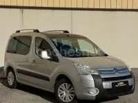 Usado Citroën Berlingo 110 CV (80 kW) 2010 Gris / plata Monovolumen