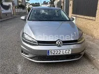 Usado VW Golf VII 115 CV (84 kW) 2019 Gris / plata Familiar