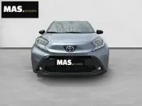 Usado Toyota Aygo X 72 CV (52 kW) 2025 Gris / plata SUV