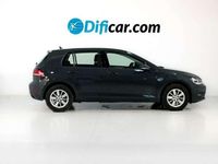 Usado VW Golf VII 117 CV (86 kW) 2019 Gris Berlina