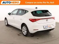 Usado Seat Leon Style 110 CV (80 kW) 2021 Blanco Berlina