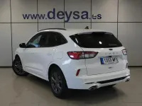 Usado Ford Kuga ST-Line X 225 CV (165 kW) 2023 Blanco SUV