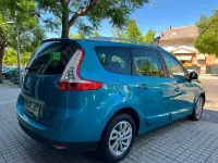 Usado Renault Grand Scénic Bose Edition 130 CV (95 kW) 2015 Azul Monovolumen