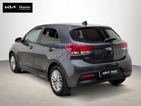 Usado Kia Rio 100 CV (73 kW) 2020 Gris Berlina
