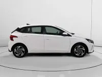 Usado Hyundai i20 101 CV (74 kW) 2022 Blanco Utilitario