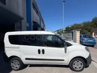 Usado Fiat Doblò Easy 95 CV (69 kW) 2017 Blanco Monovolumen