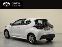Usado Toyota Yaris Hybrid Active 116 CV (85 kW) 2021 Blanco Berlina