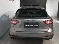 Usado Maserati Levante 275 CV (202 kW) 2021 Gris / plata SUV