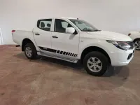 Usado Mitsubishi L200 154 CV (113 kW) 2017 Blanco Pickup/Camioneta