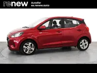 Usado Hyundai i10 67 CV (49 kW) 2022 Rojo Utilitario