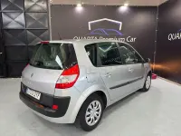 Usado Renault Scénic Dynamique 105 CV (77 kW) 2006 Gris / plata Monovolumen