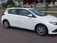 Usado Toyota Auris Business Edition 90 CV (66 kW) 2016 Blanco Berlina