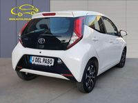Usado Toyota Aygo X-play 72 CV (52 kW) 2021 Blanco Utilitario