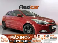 Begagnad Hyundai i20 101 HK (74 kW) 2017 Röd Halvkombi