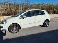 Usado Fiat Punto Evo Dynamic 77 CV (56 kW) 2011 Blanco Utilitario