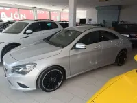 Usado Mercedes CLA200 136 CV (100 kW) 2016 Gris Coupe