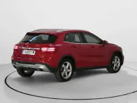 Usado Mercedes GLA180 Urban 122 CV (89 kW) 2019 Rojo SUV