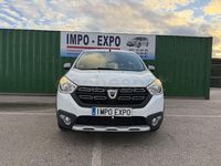 Usado Dacia Lodgy Comfort 115 CV (84 kW) 2022 Blanco Monovolumen