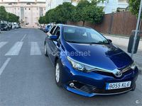 Usado Toyota Auris Hybrid Active 136 CV (100 kW) 2018 Azul Familiar