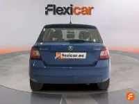 Usado Skoda Fabia Active 75 CV (55 kW) 2018 Azul Utilitario