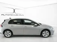 Usado VW Golf VIII 115 CV (84 kW) 2025 Gris / plata Berlina