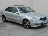Usado Mercedes E350 Avantgarde 272 CV (200 kW) 2005 Gris / plata Berlina